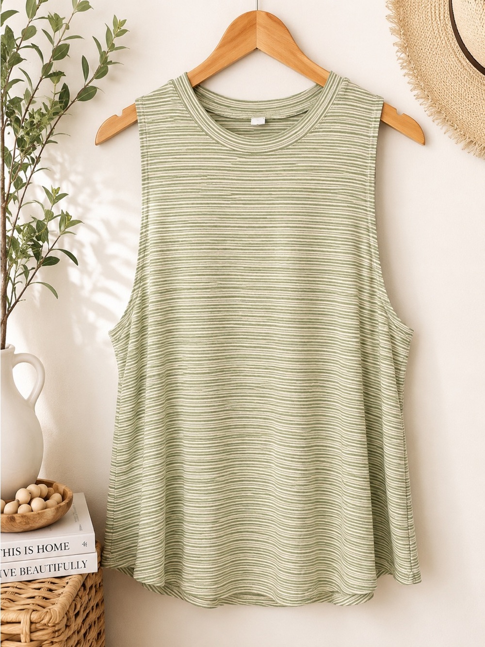 Athleta Cloudlight Muscle tank